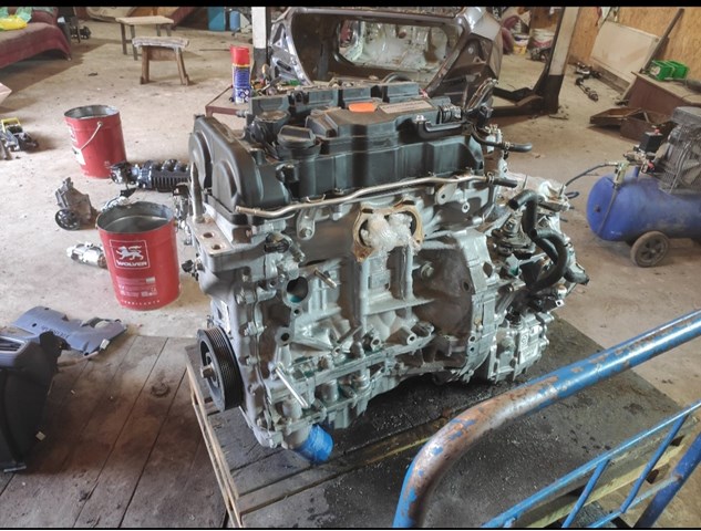 100025BAA00 Honda Мотор в зборі