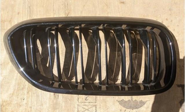 Купити 8063174 BMW Решітка радіатора права