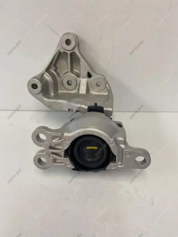Права подушка двигуна Renault (RVI) 112105HA0A ціна, від 101.37 USD