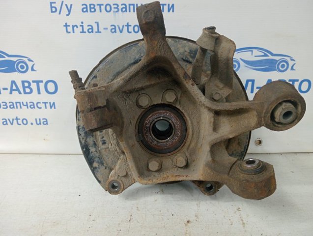 28411SG010 Subaru Цапфа поворотна ліва