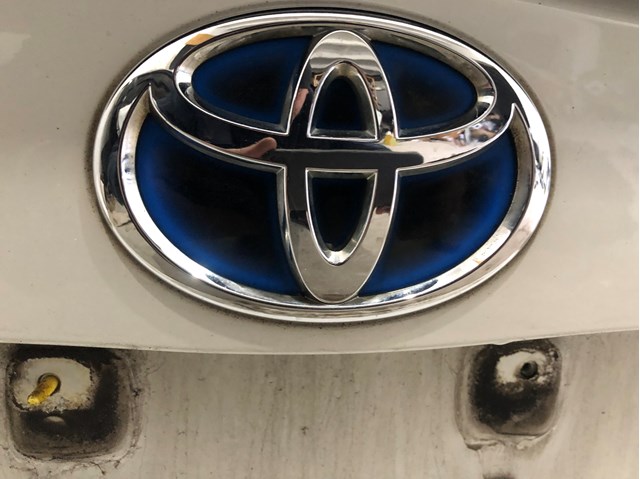 Треті двері на Toyota Prius  ZVW30