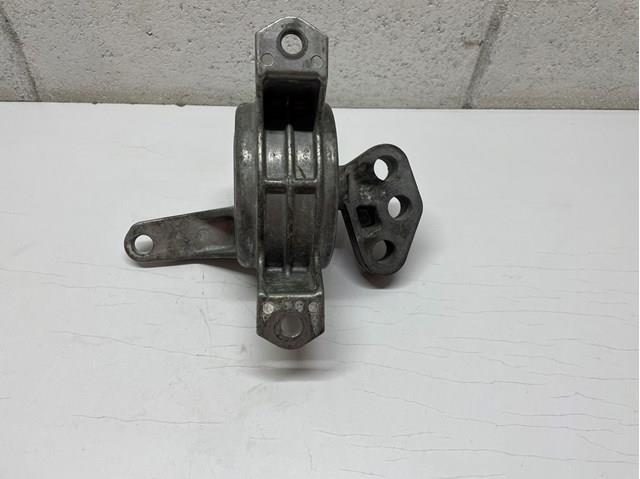 Права подушка двигуна General Motors 24427298 ціна, від 40.13 USD