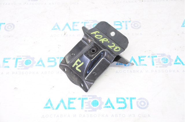 57715SJ300 Subaru Кріплення бампера переднього
