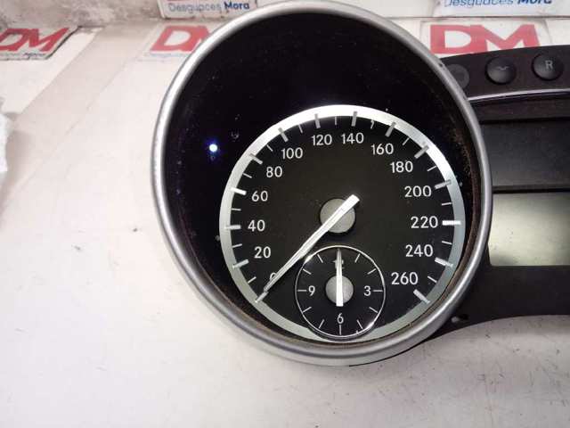 Купити A2519006000 Mercedes 