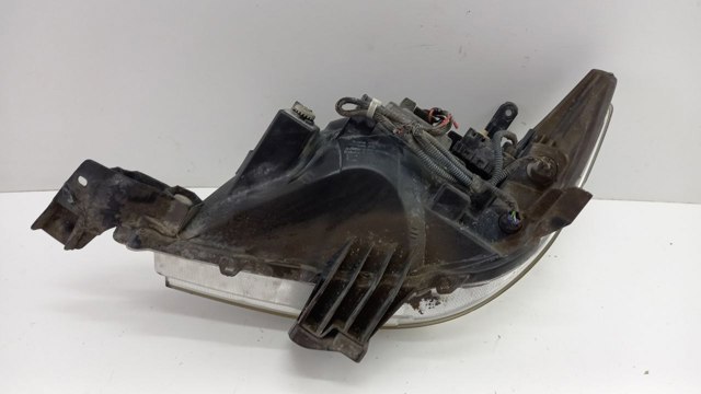Купити 811100K440 Toyota Фара передня права