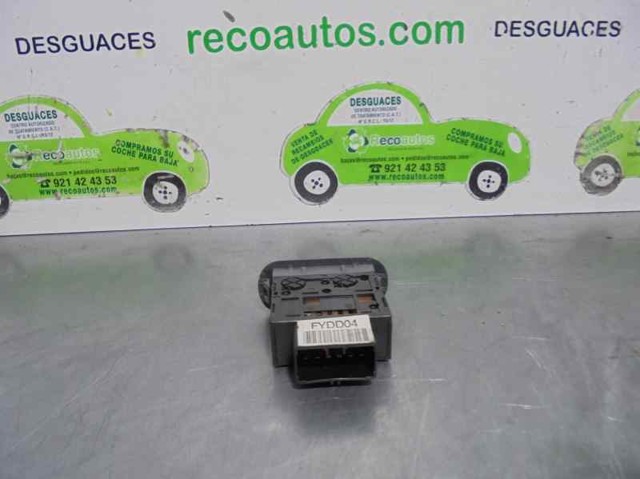 935503E000 Hyundai/Kia Кнопка салону приводу замка 3/5 дверей (ляди) / кришки багажника