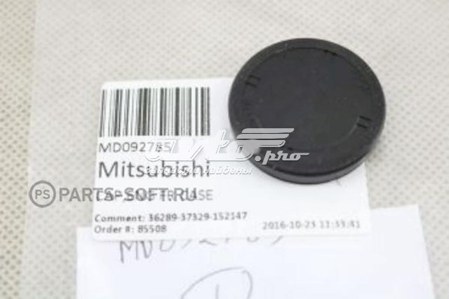 MD092785 Mitsubishi Заглушка головки блока