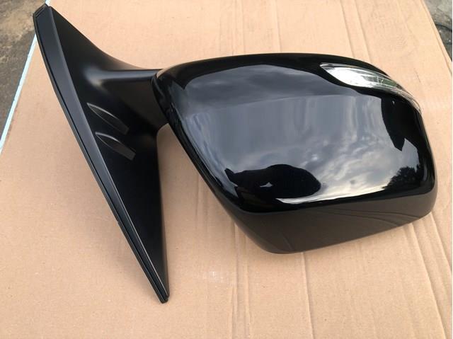 Дзеркало праве 8791060N62 Toyota