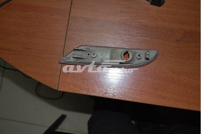 Повторювач повороту на крилі, правий Mercedes A2218200221 ціна, від 14.09 USD