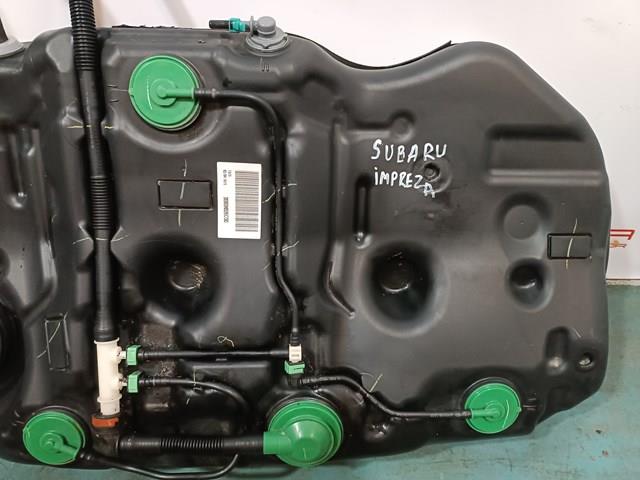 Паливний бак 42012FL01A Subaru