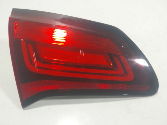 Задня ліва внутрішня фара Peugeot/Citroen 9808624880