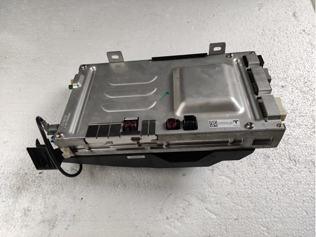  Tesla 109805800L ціна, від 176.32 USD