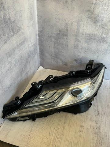 8118533D71 Toyota Фара дальнього світла в зборі