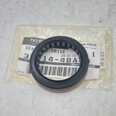 Купити 331144BA0B Nissan/Infiniti Сальник редуктора переднього моста