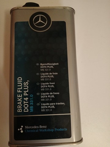 Купити A000989560509 Mercedes Рідина гальмівна