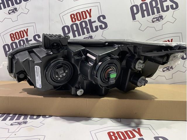 Основна фара - вставка Signeda ZHD1187R ціна, від 180.23 USD