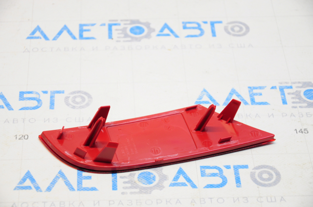 ZFD1649R Signeda Правий катафот бампера