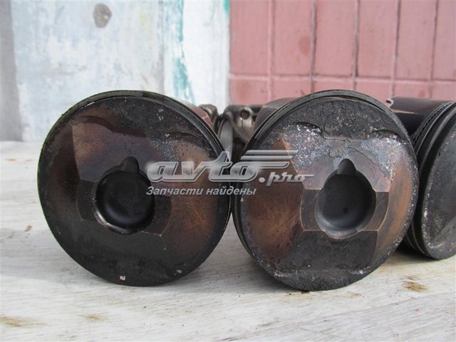 PYY111SA0 Mazda Поршень (комплект на мотор), STD