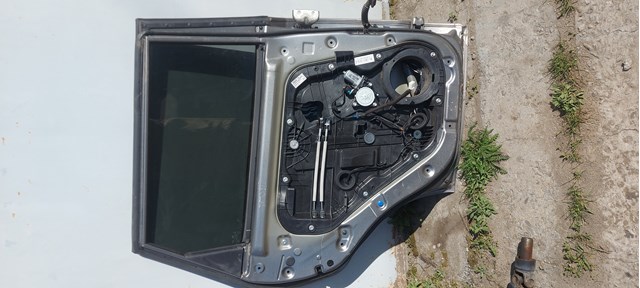 Двері задні Hyundai/Kia 77003P2000 ціна, від 828.07 USD