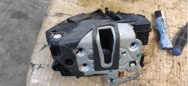  Ford AE8A5426413BH ціна, від 13.04 USD