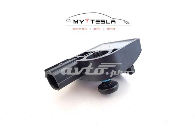 Датчик удару 100527400B Tesla