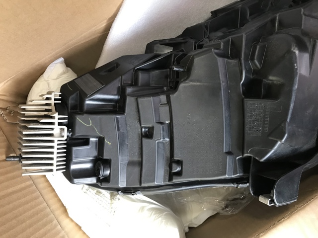 151495200E Tesla 