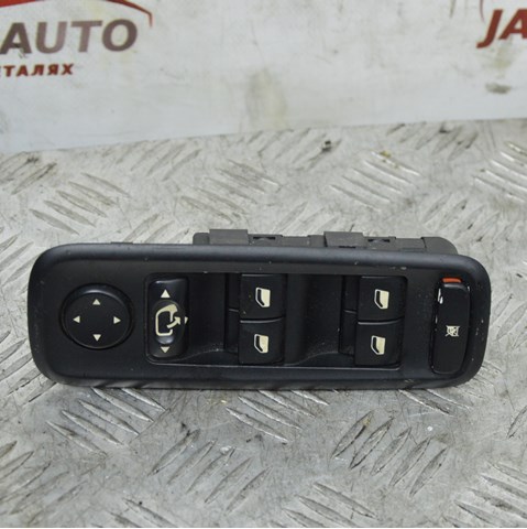 Купити 14996390XT Peugeot/Citroen Кнопковий блок керування склопідіймачами передній правий
