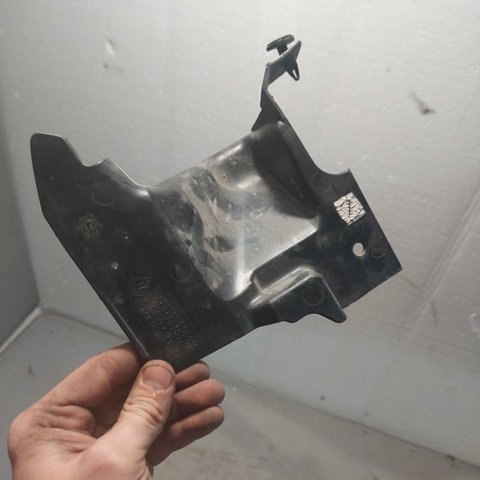 Купити D2BB8121BB Ford 