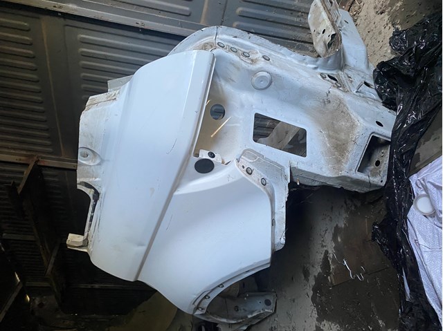 Крило заднє ліве Land Rover LR054609 ціна, від 354.64 USD