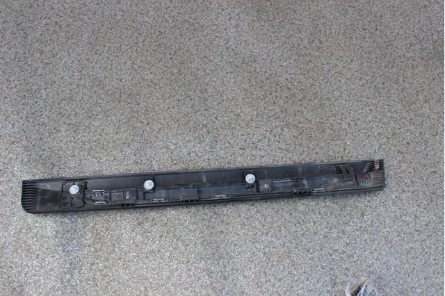 Купити 828776FR0A Nissan/Infiniti Молдинг задніх лівих дверей, нижній