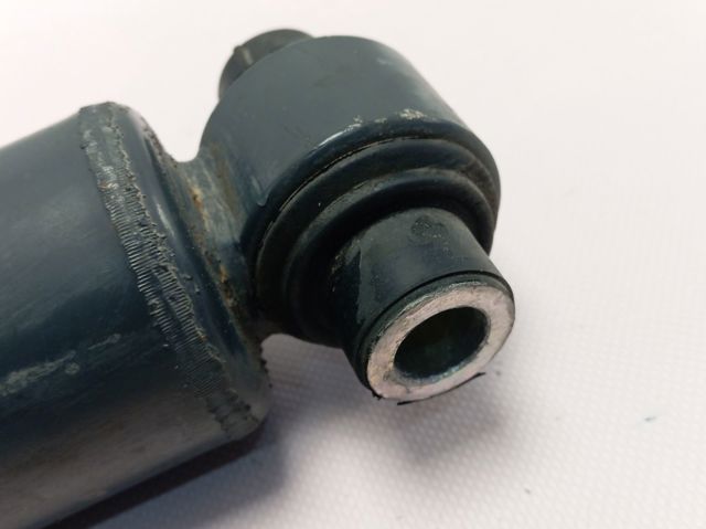 5802392684 Iveco Ліва передня стійка