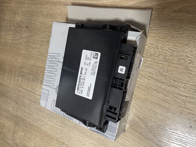 Купити A2139003517 Mercedes 