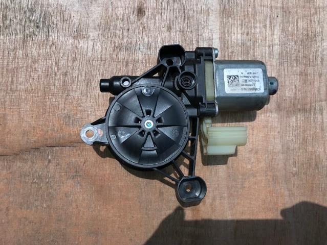 LJ6Z9923395B Ford Мотор склопідйомника водійських дверей