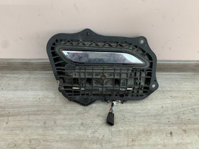  Tesla 100737200H ціна, від 123.73 USD