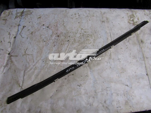 Купити 832202H000 Hyundai/Kia Молдинг опускного скла нижній, двері задньої, правої