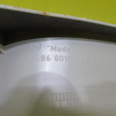 Купити A9066860010 Mercedes Підніжка ліва
