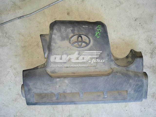 Кришка двигуна декоративна 126010V050 Toyota