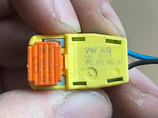 4M1972562A VAG 