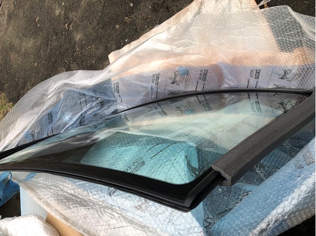 Автоскло Toyota 5610142970 ціна, від 1299.13 USD