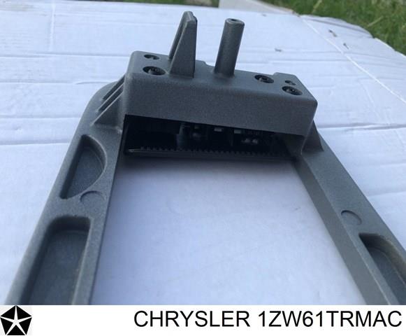  Chrysler 1ZW61TRMAC