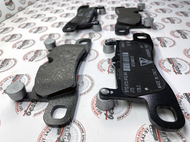 Купити 9Y0698451AH Porsche Задні колодки