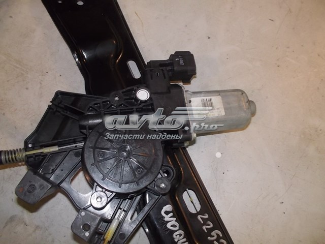 Склопідйомник передньої лівої двері LR026709 Land Rover