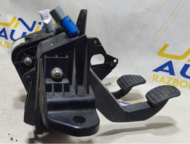 Купити 8200672233 Renault (RVI) 