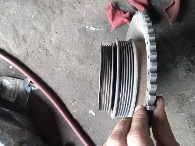 Купити 11231735358 BMW Шків колінчастого вала