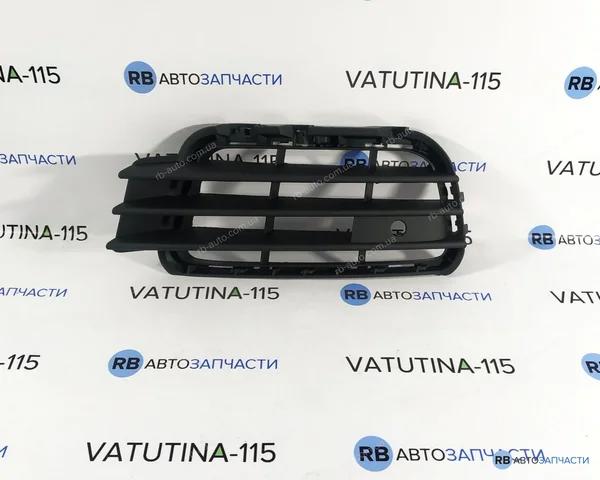 Решітка переднього бампера, ліва FPS FP7417913