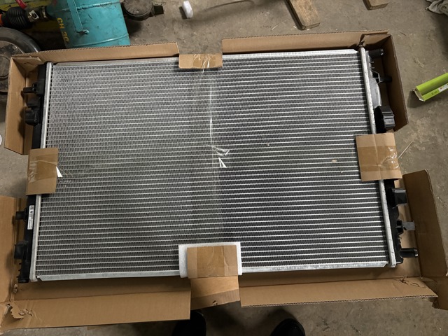 rh出品 HITACHI 冷蔵庫 [6ドア/観音開き/617L/ナチュラルホワイト］ ☆大型