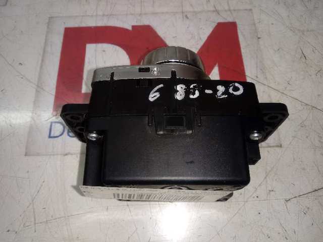Блок кнопок центральної консолі Mercedes A2469009802 ціна, від 34.17 USD