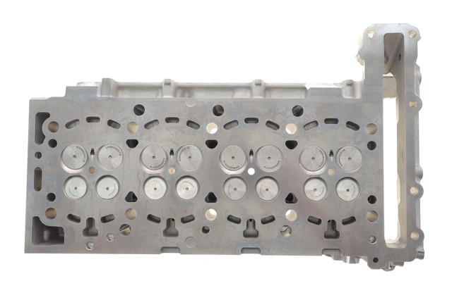 Головка двигуна Mercedes A6540106912 ціна, від 769.03 USD