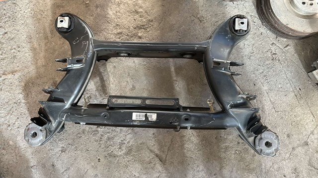 Балка задньої підвіски, підрамник A2123503805 Mercedes