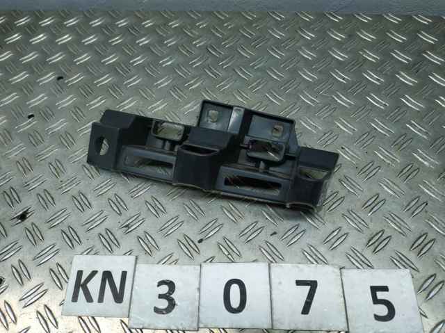 622210006R Renault (RVI) Лівий кронштейн переднього бампера